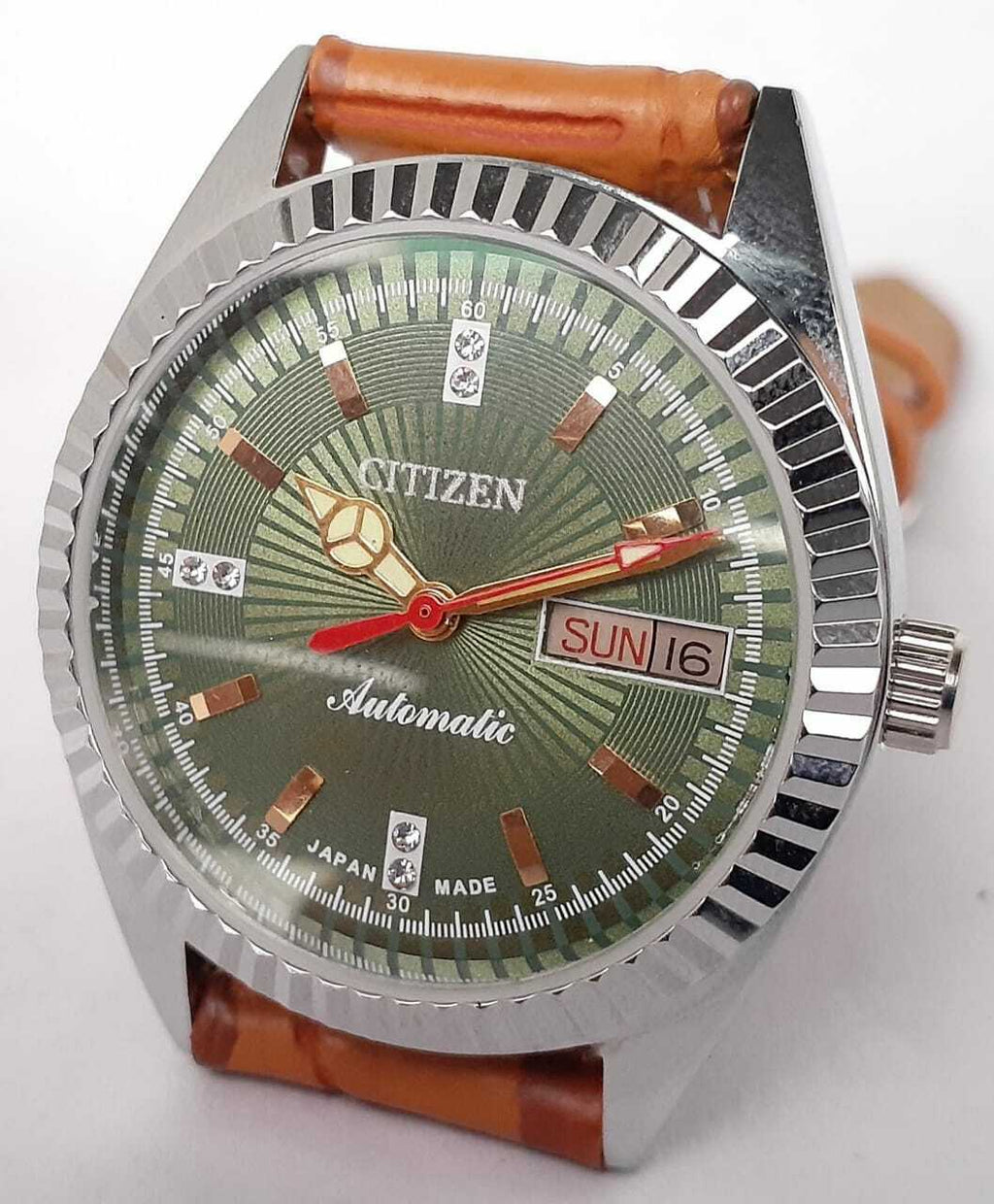Vintage Citizen automatic day-date japan made movement No 8200 men's wrist watch